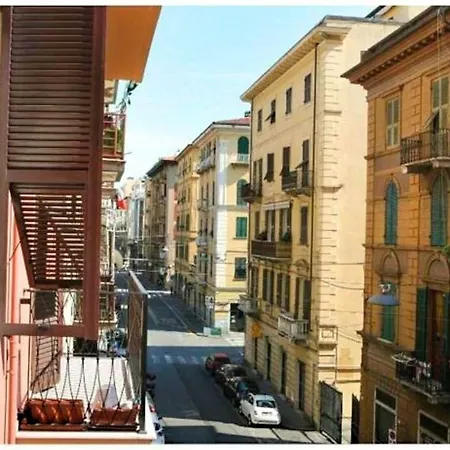 Sweet Apartment *